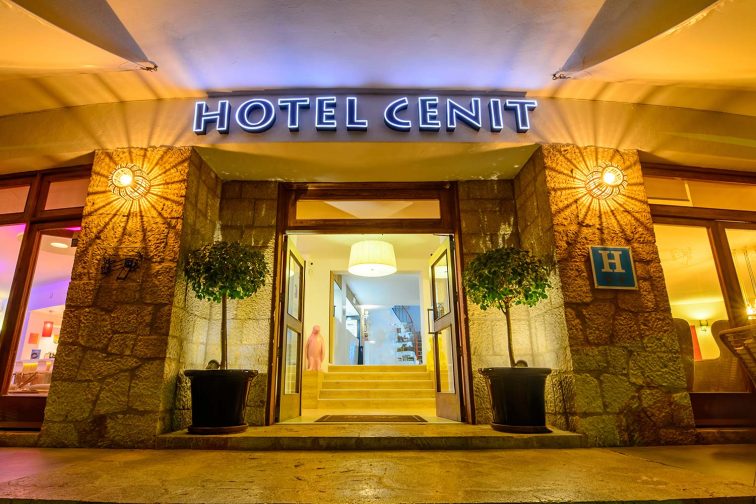 Hotel Cenit