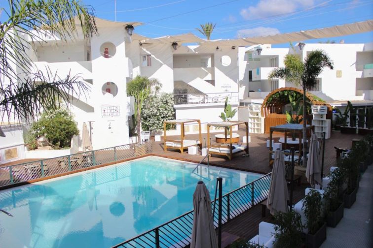apartamentos bora bora ibiza