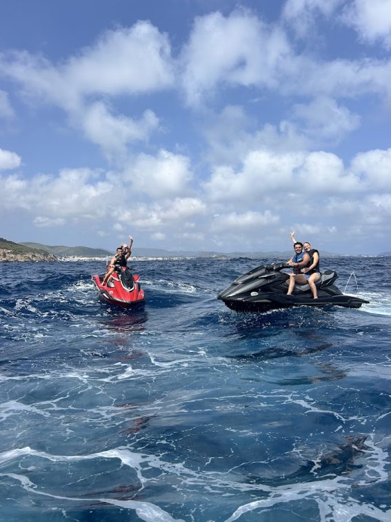 alquiler de motos de agua en Ibiza jet ski Fly